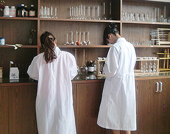 實(shí)驗(yàn)室